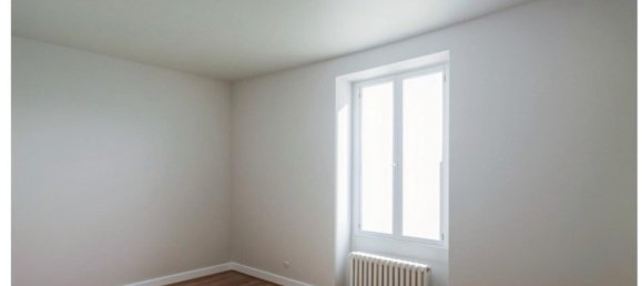 Casa de 5 dormitorios en Langeais, France No. 213013 8