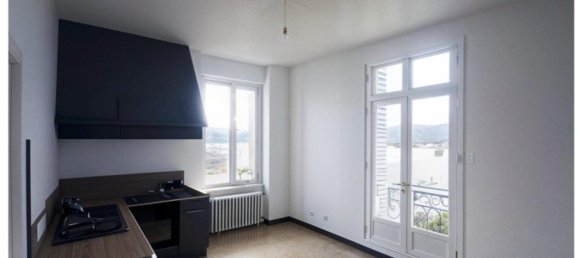 Casa de 5 dormitorios en Langeais, France No. 213013 7