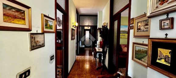 4 bedrooms Apartment in Varese, Italy No. 361272 5