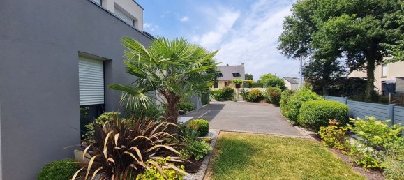 4 bedrooms House in Liffre, France No. 286177 15