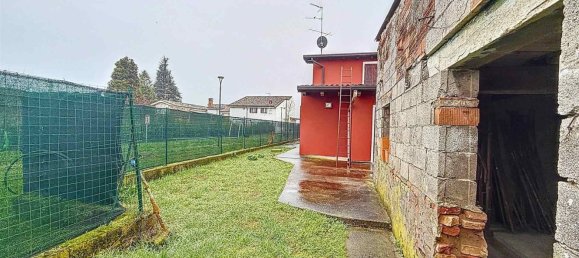 4 rooms House in Gazzuolo, Italy No. 5079 27