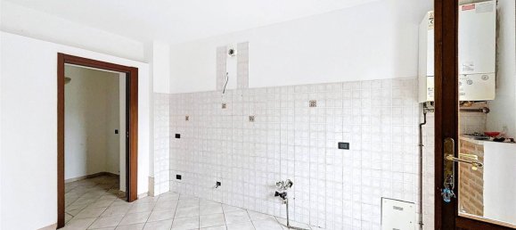 4 rooms House in Gazzuolo, Italy No. 5079 11