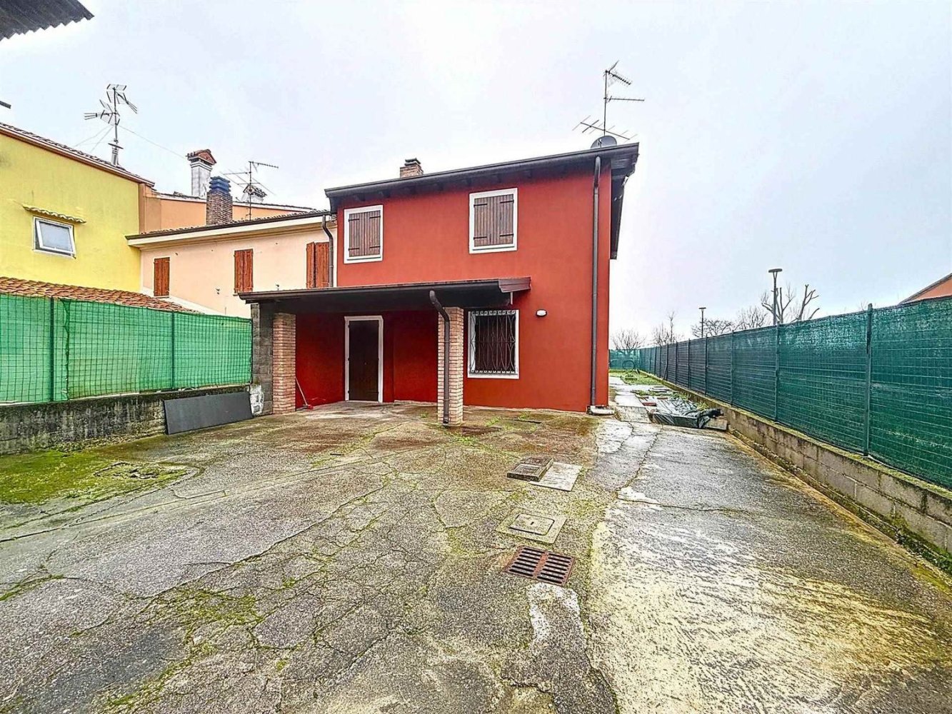 4 rooms House in Gazzuolo, Italy No. 5079