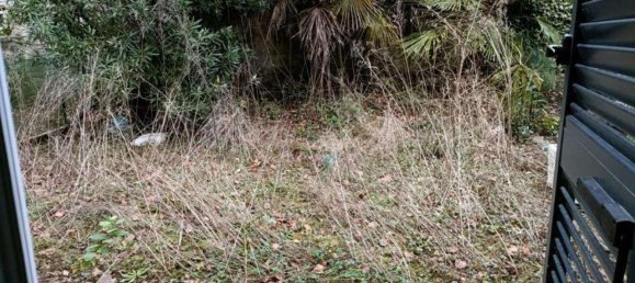 2-salle Appartement à Guanzate, Italy No. 2816 9