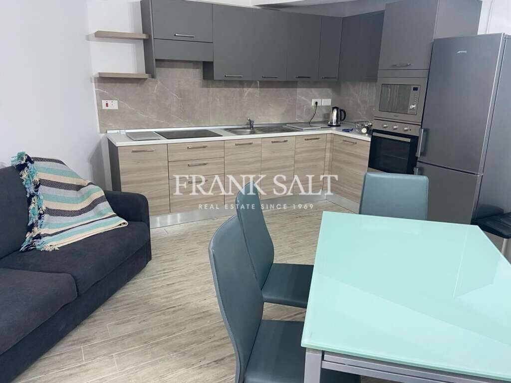 Квартира с 2 спальнями в Айнсилем, Мальта № 6042