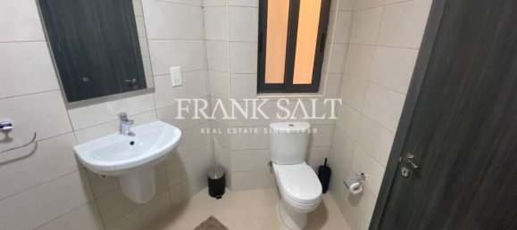 Квартира с 2 спальнями в Айнсилем, Мальта № 6042 14