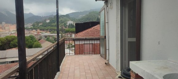 4 rooms Penthouse in Carrara, Italy No. 85990 10