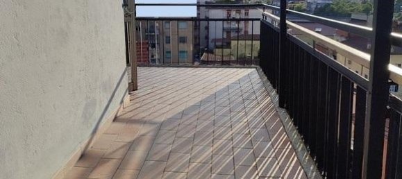 4 rooms Penthouse in Carrara, Italy No. 85990 2