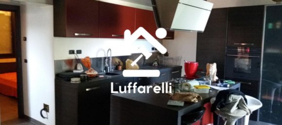 Apartamento de 4 divisões em Perugia, Italy N.º 37908 2