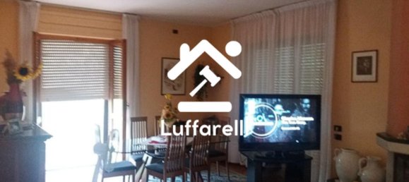 Apartamento de 4 divisões em Perugia, Italy N.º 37908 5