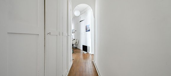 3 bedrooms Apartment in Paris, France No. 291692 9