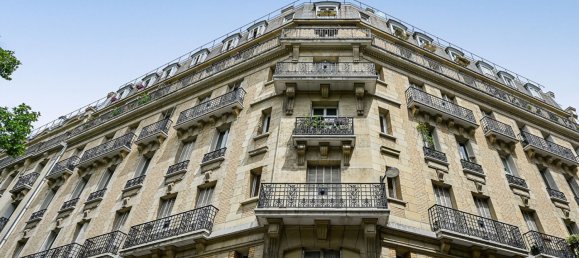 3 bedrooms Apartment in Paris, France No. 291692 5