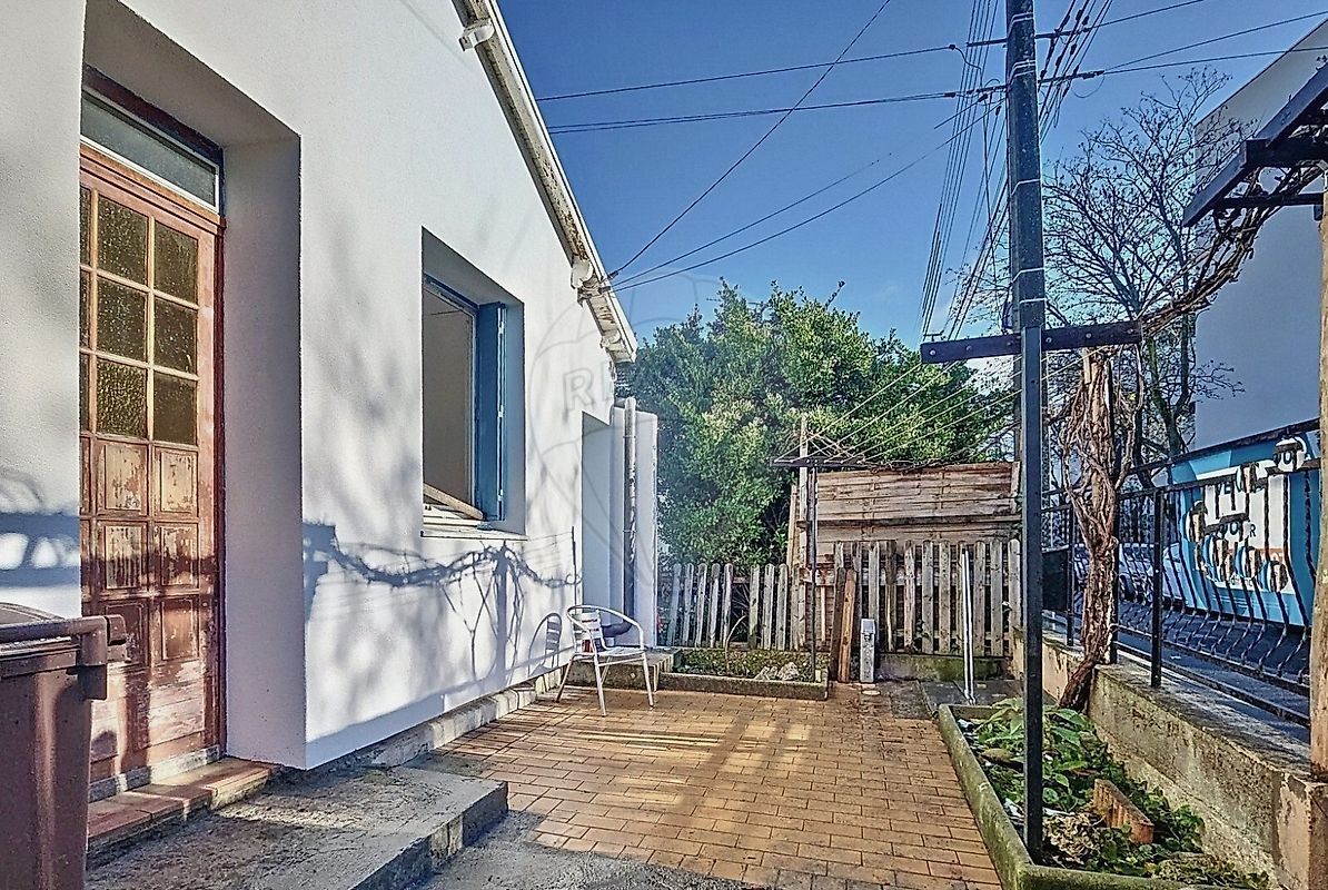 1 غرف نوم منزل في Colombes, France رقم 166066