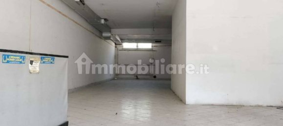 Propiedad comercial de 1 habitación en Rome, Italy No. 270601 14