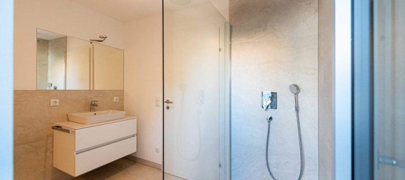 2غرفة شقة في Gmunden, Austria رقم 147663 9