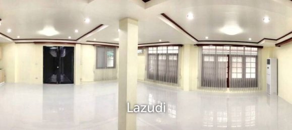 4 bedrooms Cafe / restaurant in Bangkok, Thailand No. 21493 7