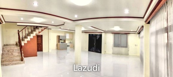 4 bedrooms Cafe / restaurant in Bangkok, Thailand No. 21493 6