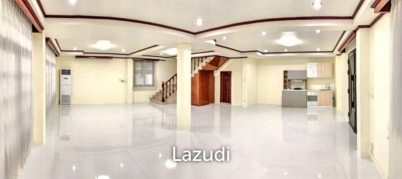 4 bedrooms Cafe / restaurant in Bangkok, Thailand No. 21493 5