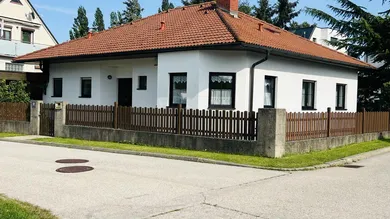 Бунгало с 3 комнатами в Перхтольдсдорф, Австрия № 154784