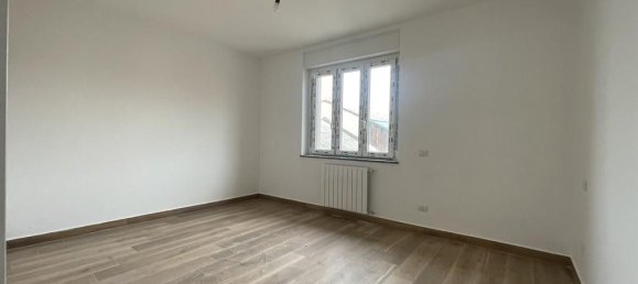 2غرفة منزل في Vittuone, Italy رقم 26309 3