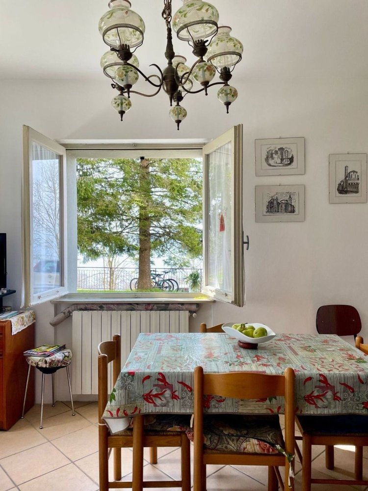 3 bedrooms Apartment in Bergamo, Italy No. 386549