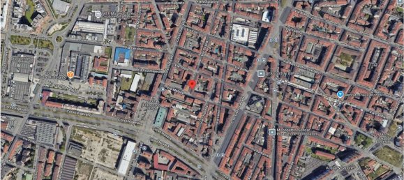 2 rooms Apartment in Turin, Italy No. 198249 4