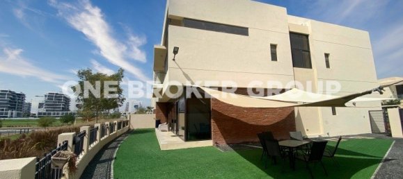 5 chambres Villa à Dubai, UAE No. 1010 8