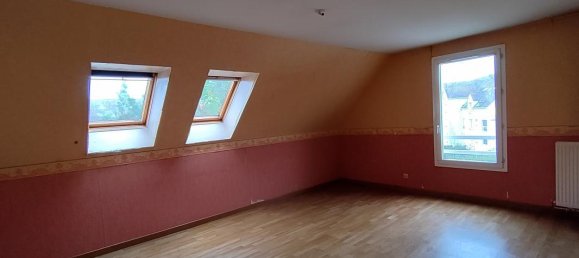 Дуплекс с 4 спальнями в Крепи-ан-Валуа, Франция № 270138 3