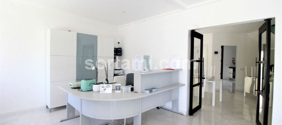 بناية في Portimao, Portugal 351متر مربع رقم 121128 7