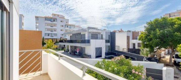 Villa de 3 dormitorios en Portimao, Portugal No. 352287 16