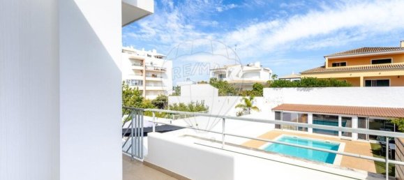 Villa de 3 dormitorios en Portimao, Portugal No. 352287 12