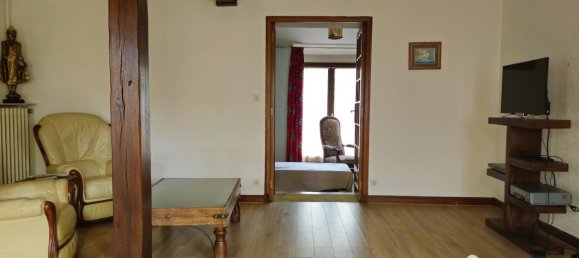 Moradia em banda T2 em Chateaumeillant, France N.º 250760 4