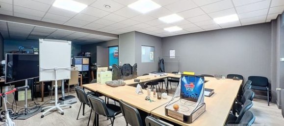 Propiedad comercial en Rouen, France 234 m² No. 311018 7