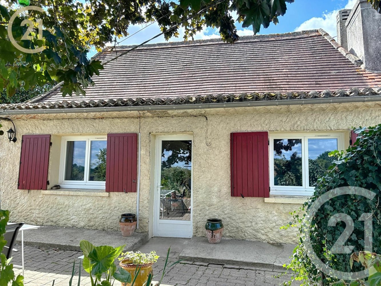 2 bedrooms House in Montpon-Menesterol, France No. 307391