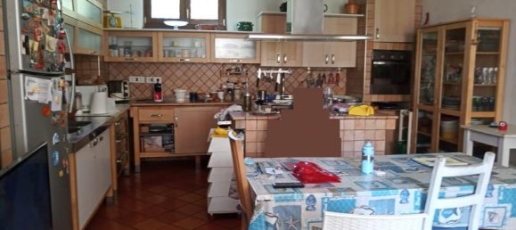 Дом с 5 комнатами в Пагани, Италия № 229407 3