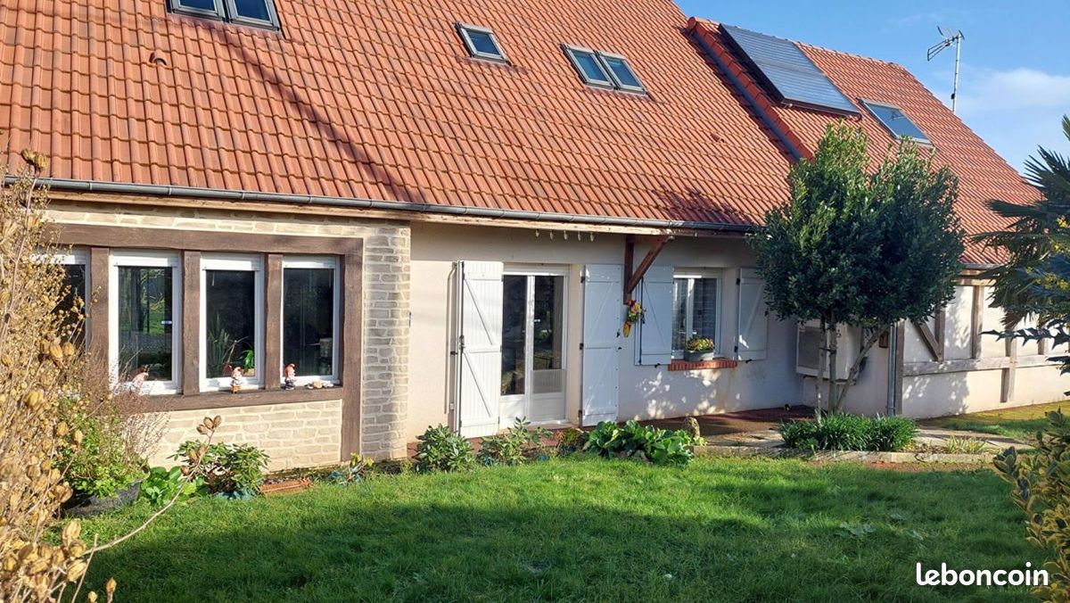5 bedrooms House in Seris, France No. 41019