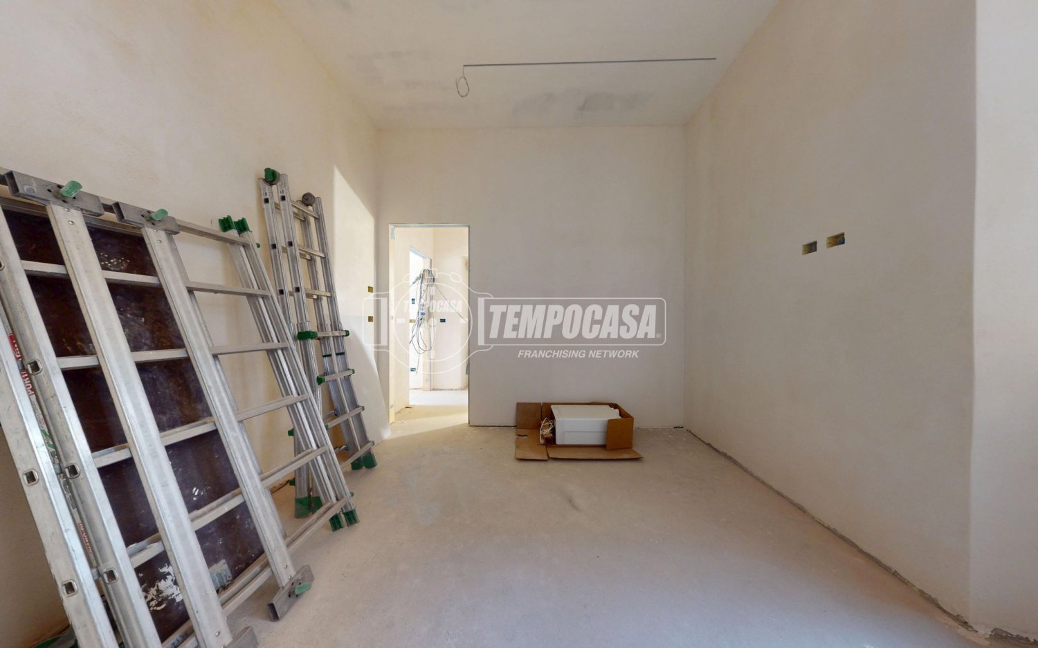 Квартира с 3 комнатами в Кунео, Италия № 286564