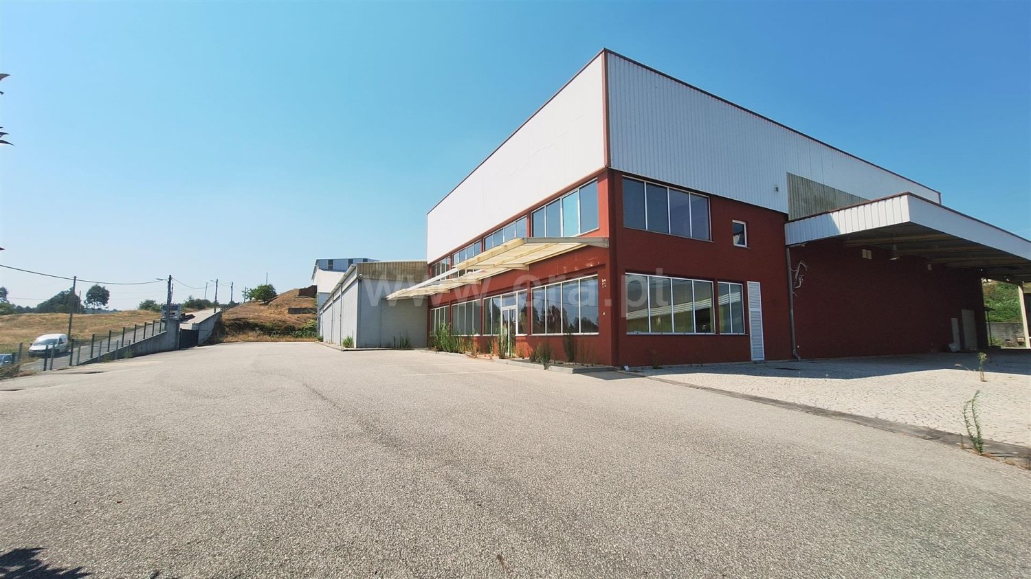 3125m² Warehouse in Oliveira de Frades, Portugal No. 239091