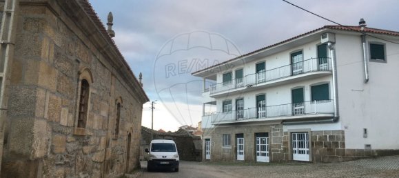 3 bedrooms House in Horta da Vilarica, Portugal No. 163328 15