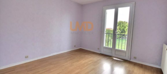 3 Schlafzimmer Haus in Saint-Jean-d'Angely, France, Nr. 99186 2