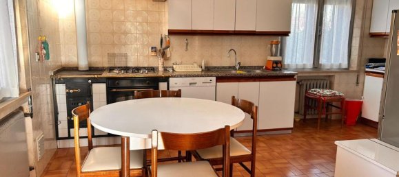 7 rooms Villa in Udine, Italy No. 21184 6