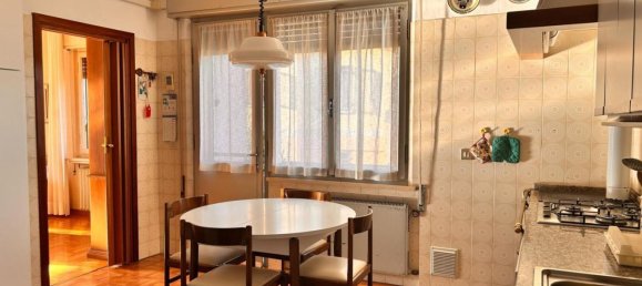 7 rooms Villa in Udine, Italy No. 21184 5