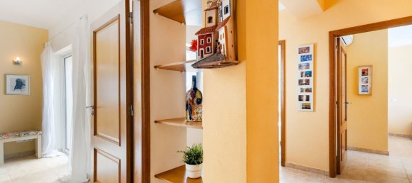 4 bedrooms Villa in Lagoa, Portugal No. 275780 13