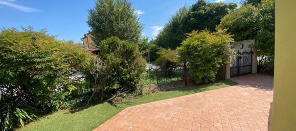 8-salle Villa à Villaga, Italy No. 293035 3