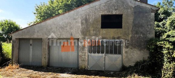 7 bedrooms Villa in Canda, Italy No. 262392 4