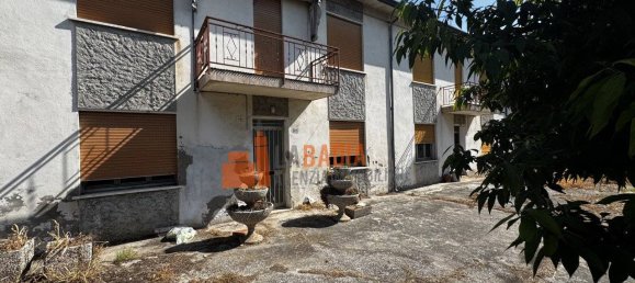 7 bedrooms Villa in Canda, Italy No. 262392 44