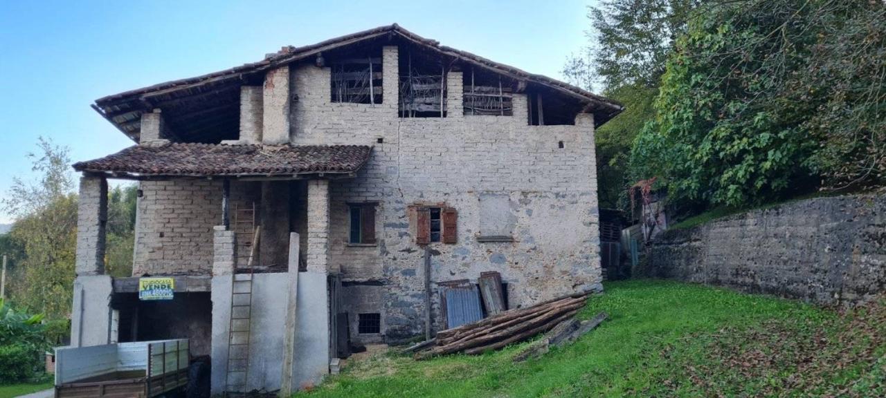 3 rooms House in Sabbio Chiese, Italy No. 40410
