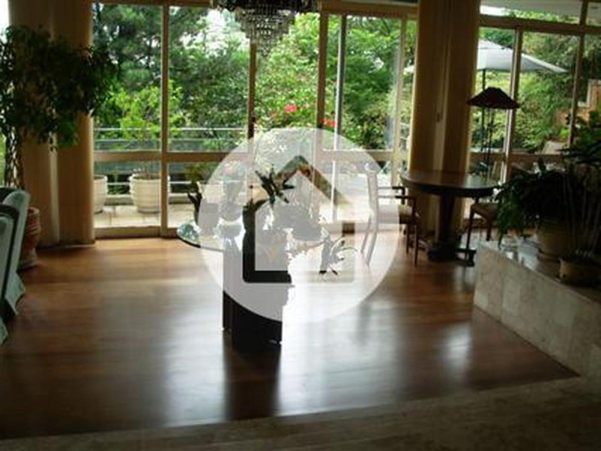 Дом с 4 спальнями в Сан-Паулу, Бразилия № 543786