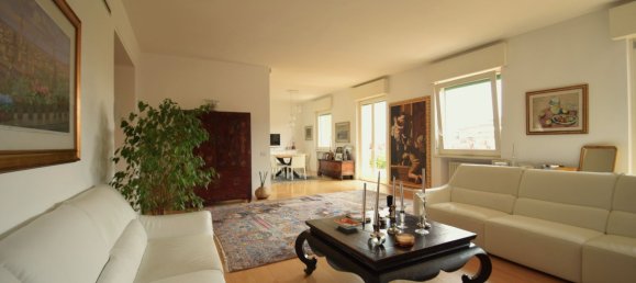 7 rooms Apartment in Verona, Italy No. 283971 9