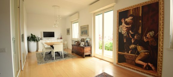 7 rooms Apartment in Verona, Italy No. 283971 3